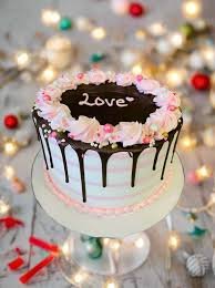 Chocolate Drip Love Cake